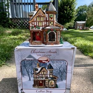 NIB Coffee Shop Christmas Lighthouse